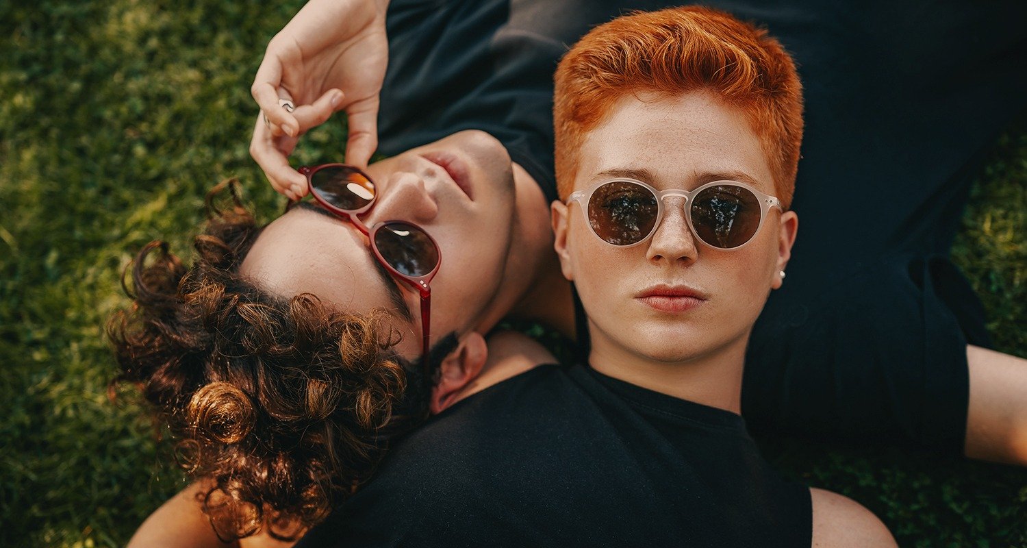 SUNGLASSES